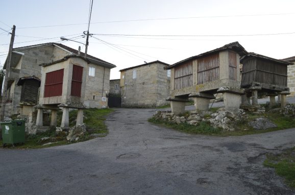 Os Casares